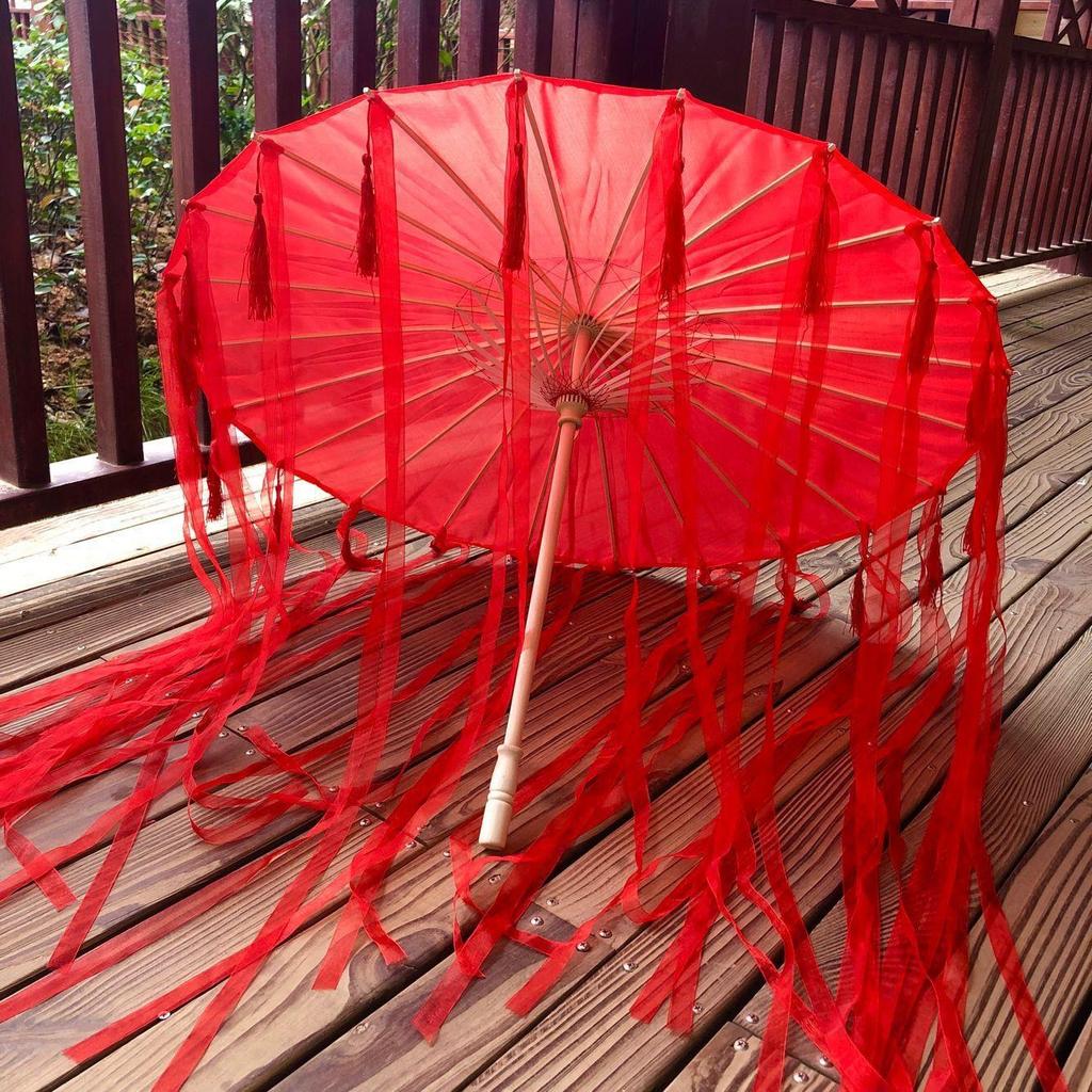Traditional Hanfu Umbrella with Tassels for Women's Costumes and Children's Photoshoots