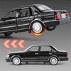1/32 Toyota Crown 133 JZS133 S130 Alloy Classic Luxy Car Model Diecast Metal Retro Old Vehicles Car Model Sound and Light Kids Toy Gift