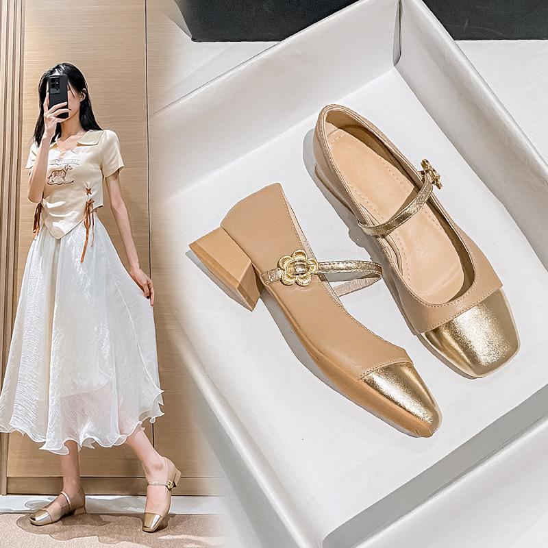 Coarse heel single shoes women's spring and autumn new shallow mouth square head grandma shoes with skirt fairy