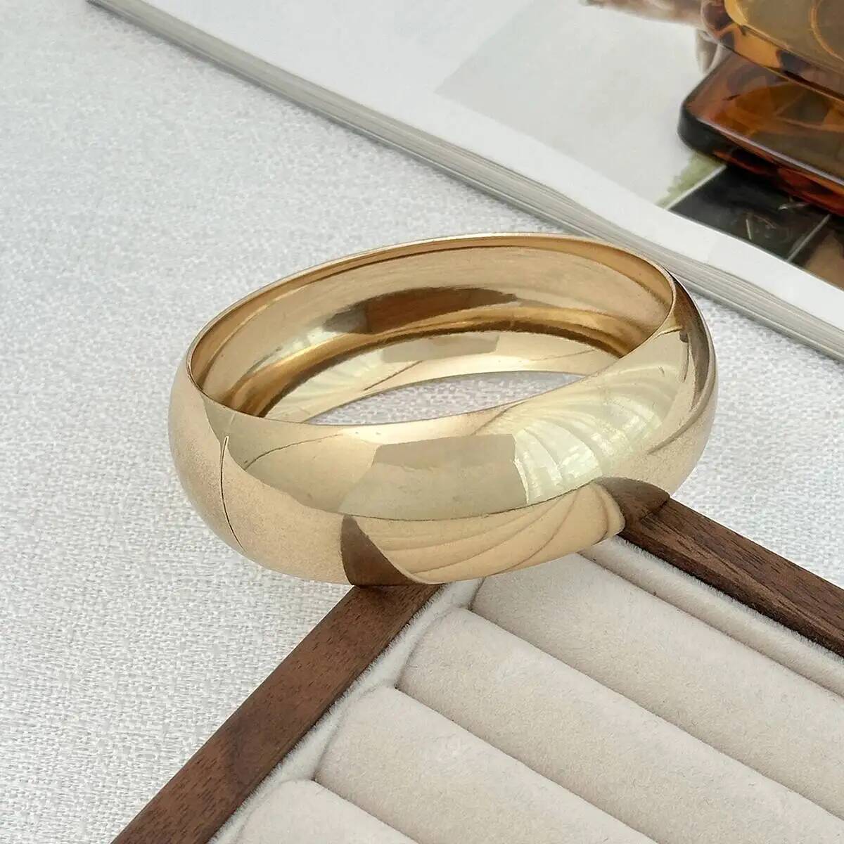 

Ingemark 3 Styles Punk Chunky Thick Resin Acrylic Bangles for Women New Trend Hip Hop Metal Spring Bracelets Steampunk Jewelry