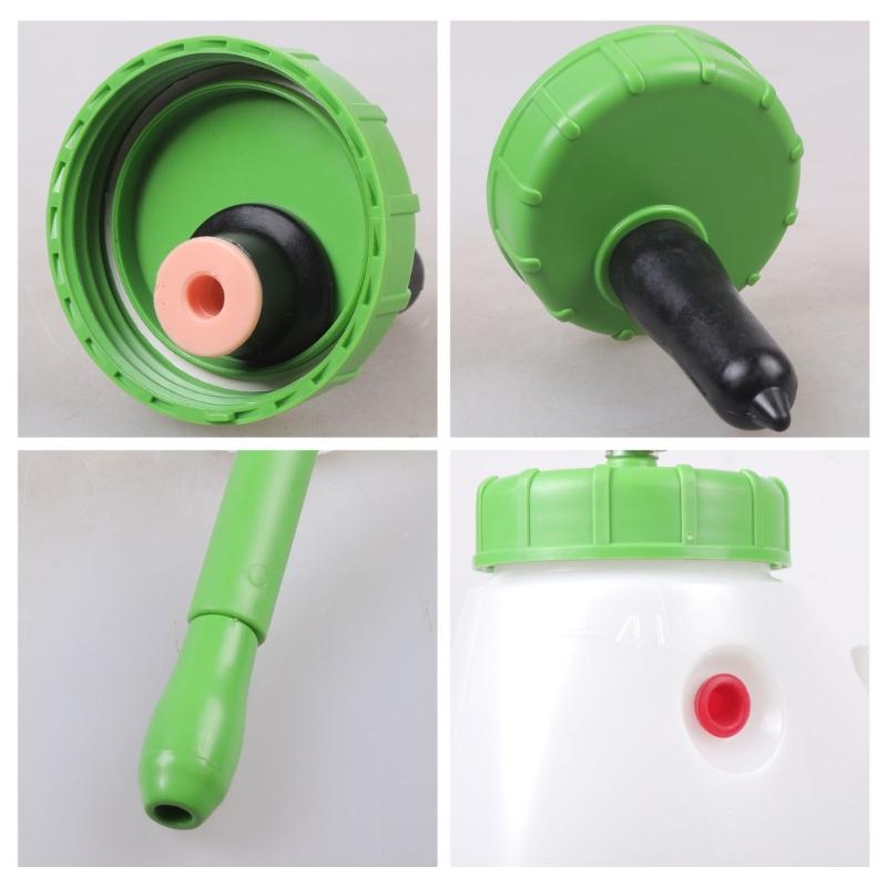 Calf Feeding Calf Bottle 4L Capacity Milk Feeders with Handle and Long Mouth for Easy Nursing