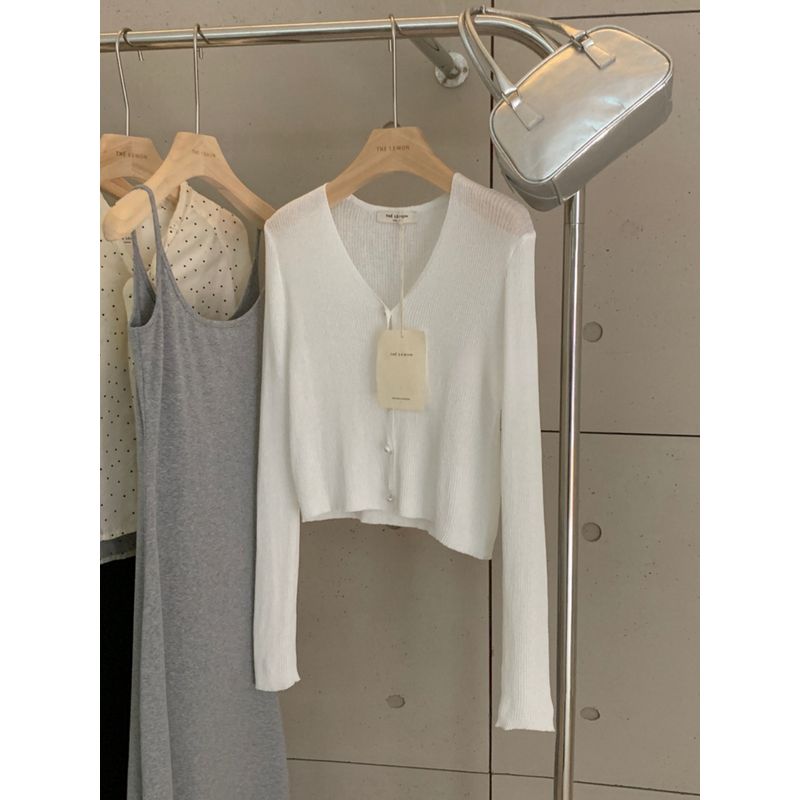 

Peach Pink Pearl Buckle V Neck Ice Silk Long Sleeve Knitting Cardigan Women s Summer Pure Color Suspender Skirt Outer Match Short Sun Protection Shirt White One size