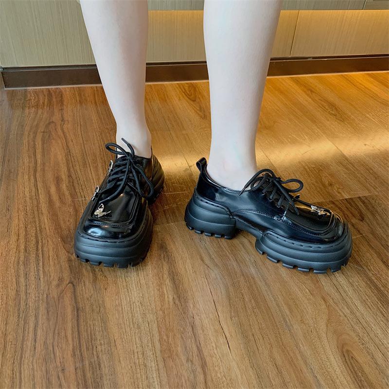 2025 spring and autumn new square head retro Mary Jane shoes butterfly big head small leather shoes platform muffin single shoes women