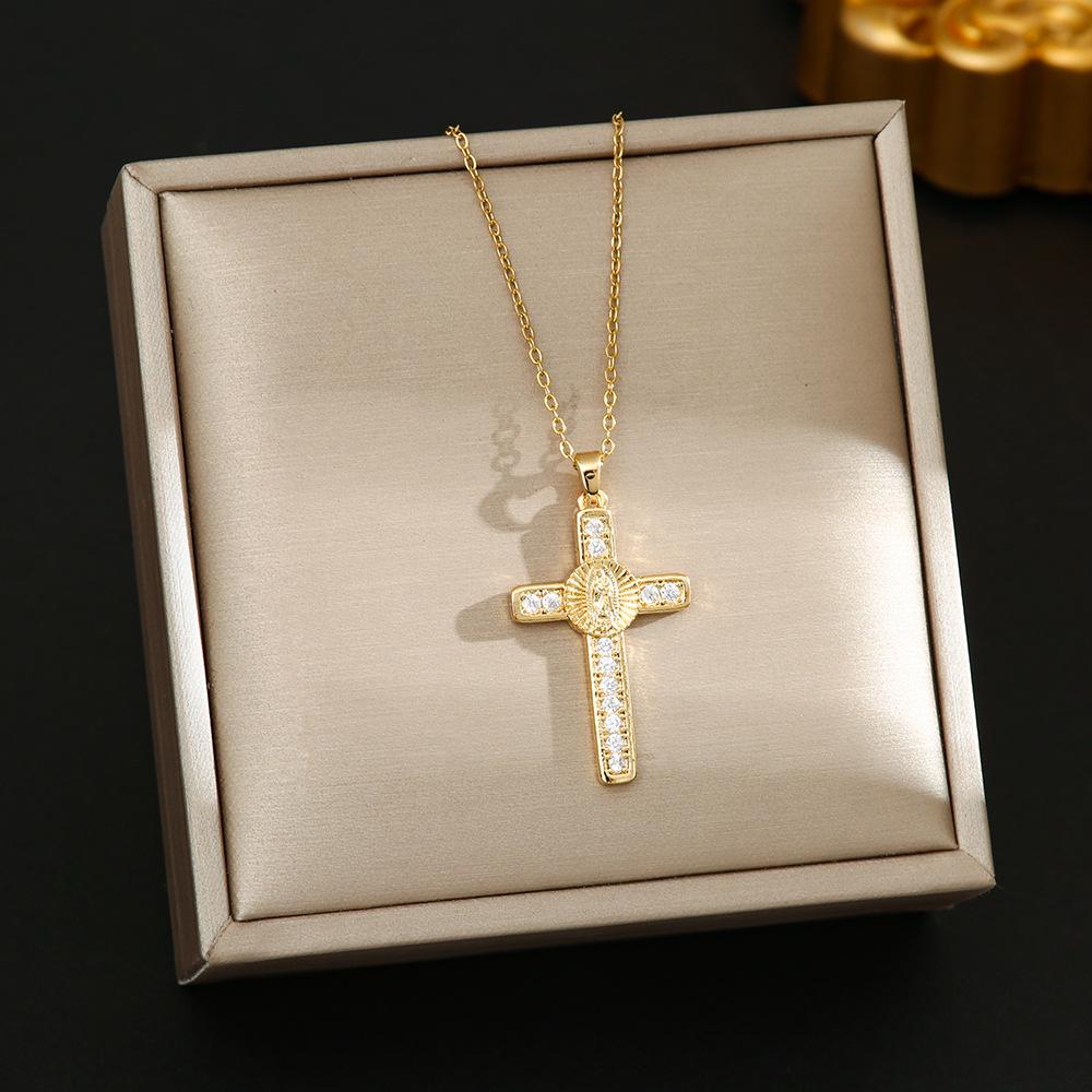Women's Light Luxury Zirconia Cross Necklace - Stainless Steel Clavicle Chain