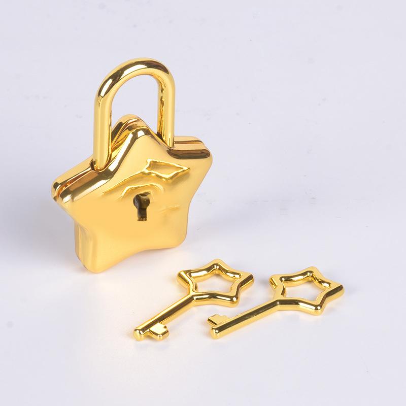 

Mini Star Shape Padlocks Locker Security Key Lock With Key Luggage Bag Lock золотий
