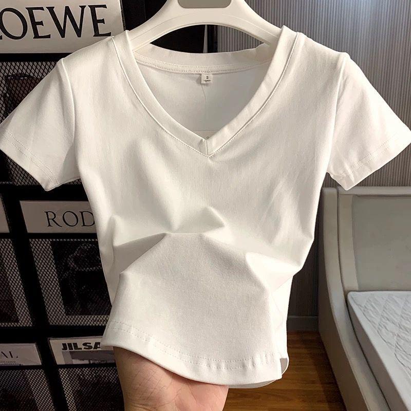 

Women s Grey Cotton Slim-Fit Short-Sleeve Summer Tee with Unique Design M