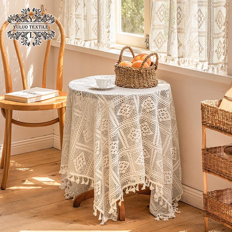 Crochet Tablecloth 140x140cm with Tassels Square Pattern Decorative Table Cover for Dining Room Kitchen Outdoor Use