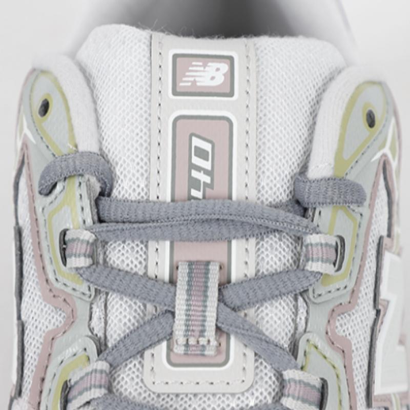 New Balance 740 Metallic Raincloud