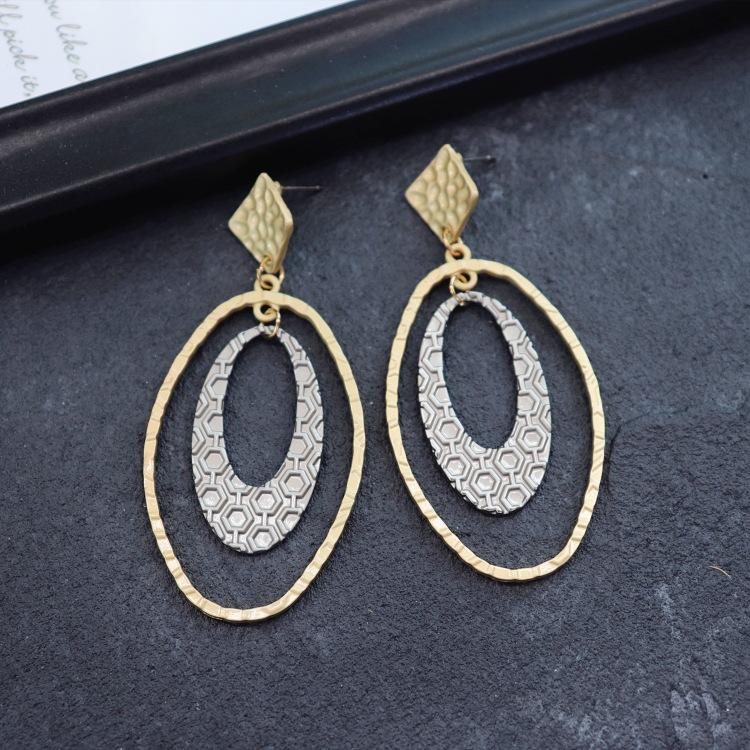 Personalized French Dumb Gold Stud Earrings Female Exaggerated Internet Celebrity Simple Metal High-end Earrings Retro Temperament Earrings