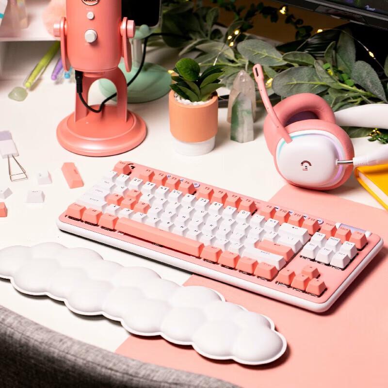 Logitech G715 Wireless Mechanical Gaming Keyboard