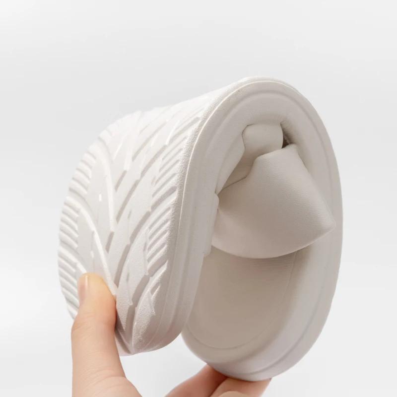 Fashion High Quality Summer Slippers For Women Beach Sandals Bathroom Non-Slip Slides Men Women Slippers Indoor House Shoes Female