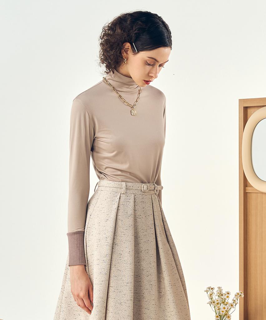 Pelimela Sweet Banana Turtleneck (Milk Tea)