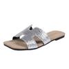 Hausschuhe Sommer 2025 kleiner duftender Wind aus Französischer Sommer Internet-Berühmtheit Damenmode Sandalen flache Sohle neu zu tragen weiches Leder