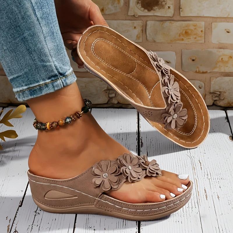 Ladies' Fashionable Flip Flops, Casual Open Toed Flat Shoes, Comfortable Soles, Suitable for All Seasons, Casual Shoes, Sandals, Women's Shoes