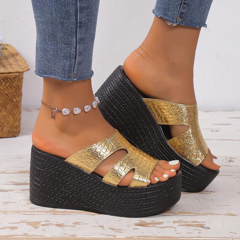 Women Platform Slippers Plus Size High Heels Slippers Women Summer Fashion Wedges Sandals beach Slides Women Zapatos De Mujer