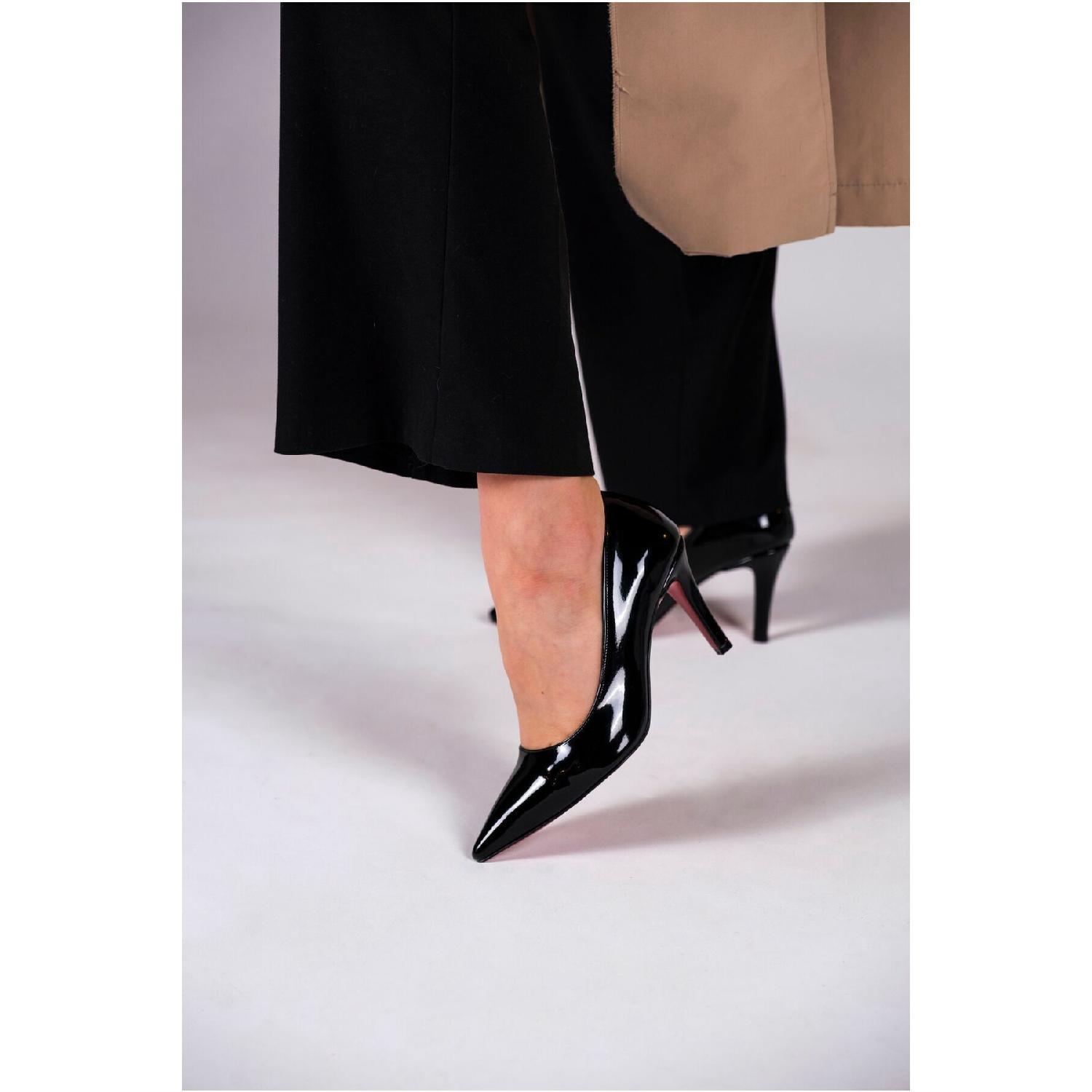 

Black Patent Leather Women s Thin Heeled Shoes Stiletto Demure 35 рожевий