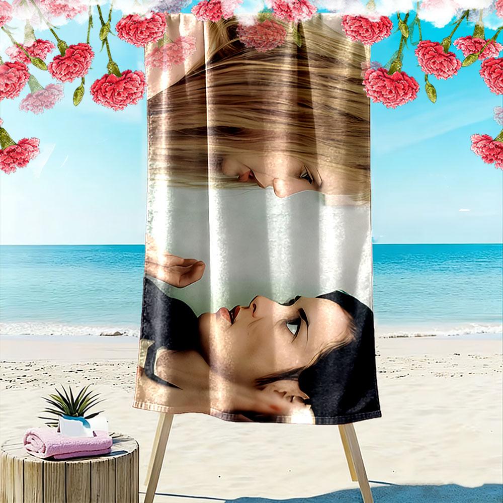 Artistic Face-to-Face Scene A must-have beach towel for beach travel