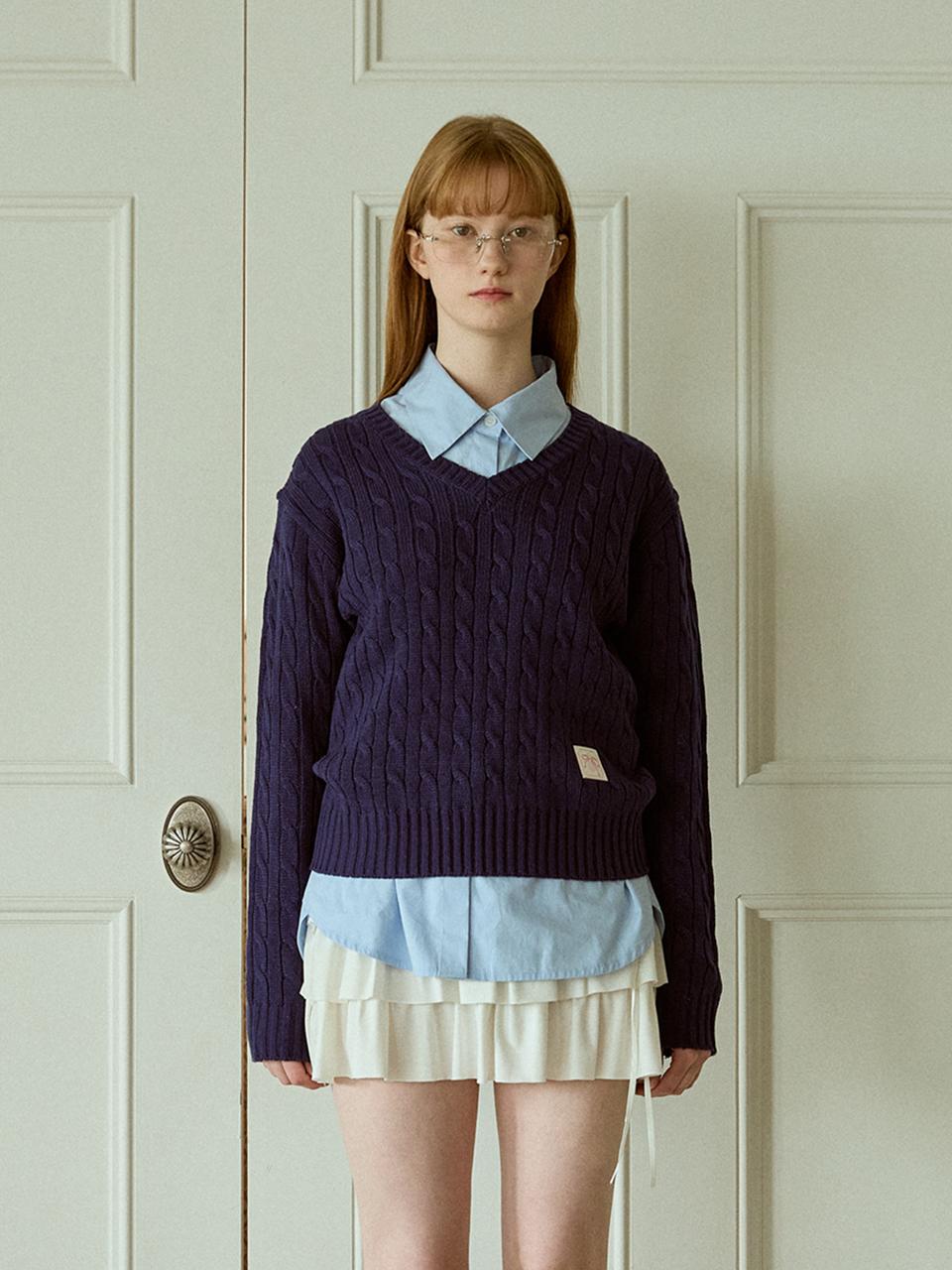 Pink Pineapple Classy V-Neck Knit_Navy Navy/Free