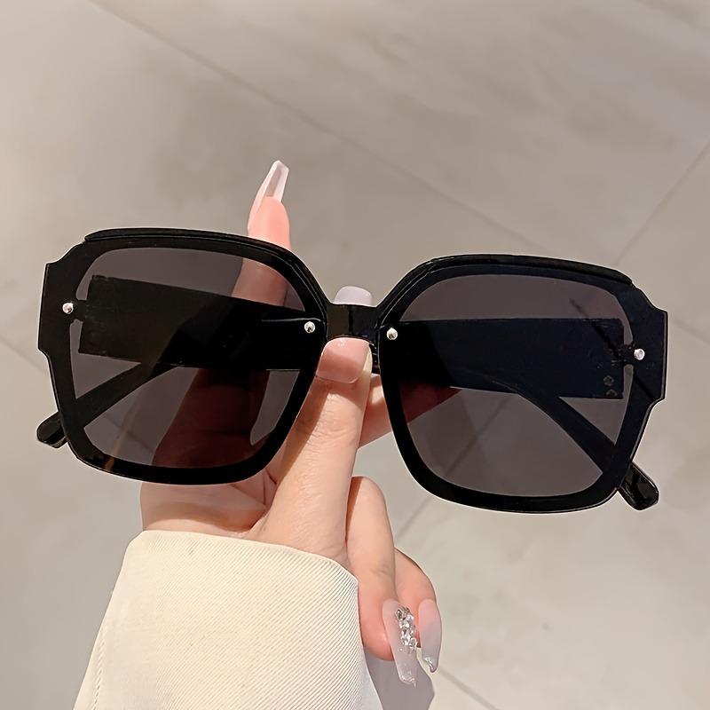 Classic Rivet Vintage Square Sunglasses Women For Men Luxury Brand Designer Trendy Punk Shades Rhombus Eyewear Sun Glasses UV400