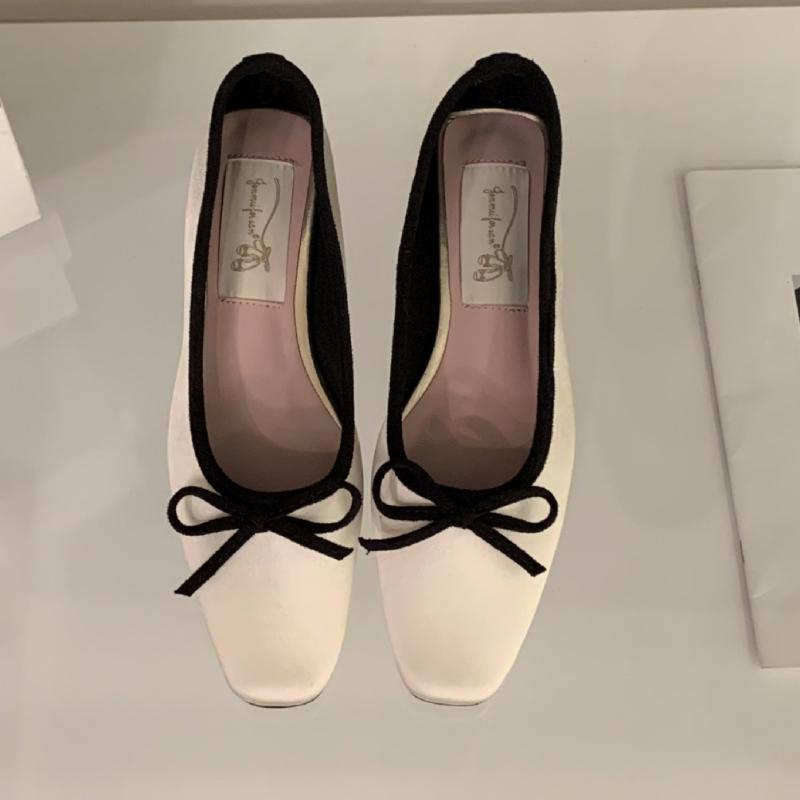 Scarpe Piatte da Donna Rotonde in Raso con Fiocco Design Vintage di Marca Tacco Aperto Dolci per Festa Moda Tacco Quadrato Mocassini da Donna