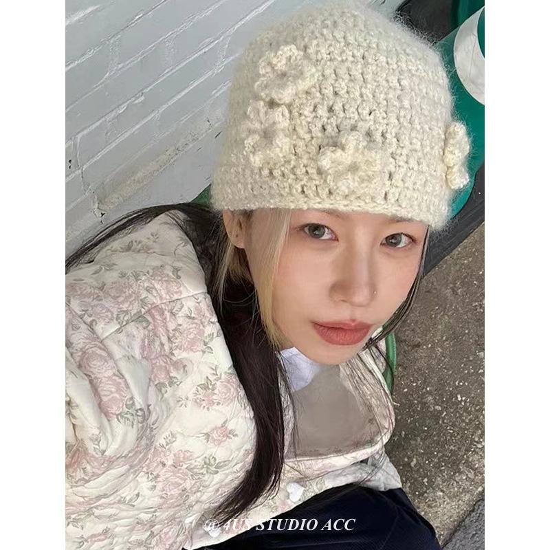 Căciulă Tricotată cu Flori Copii Designer de Nișă Sezon Șapcă de Lână Croșetată Manual Protecție Urechi Căciulă pentru Frig Modă