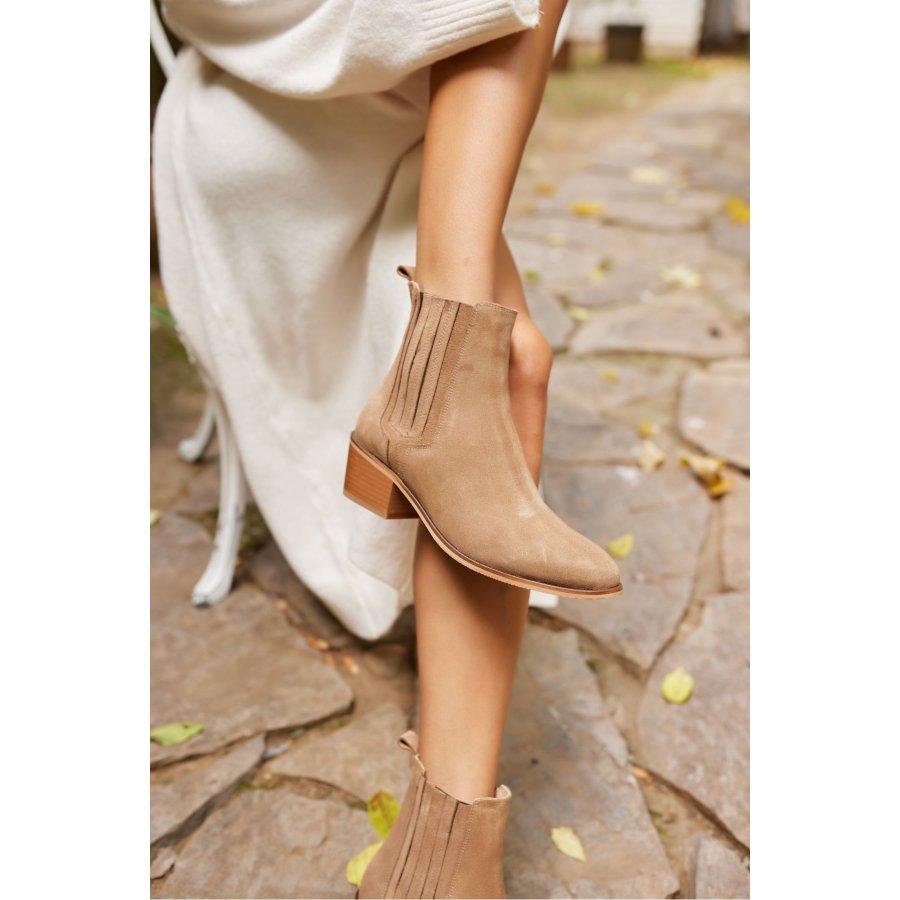 Women's Genuine Leather Low Heeled Casual Boots