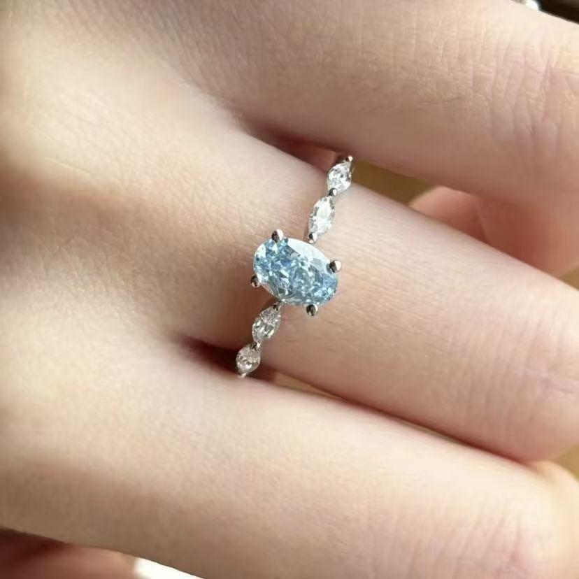 Xiaohongshu Bestseller: Fashionable Oval Aquamarine & Zircon Ring - Trendy & Versatile for Girls Adjustable Open Size