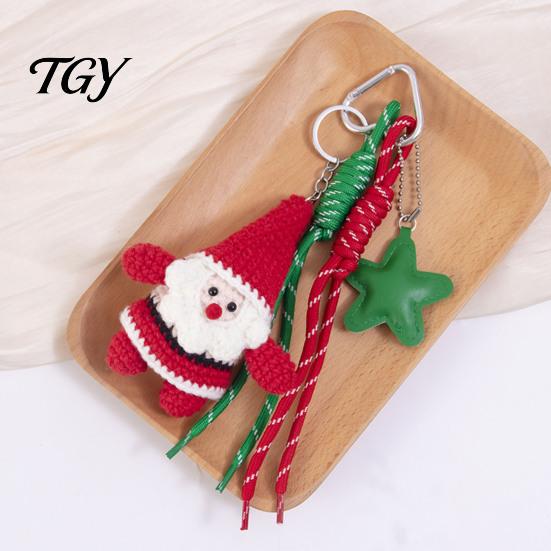 Santa Claus Bag Charm Christmas Charm, Crochet Keychain Pendant with Festive Charms Faux Leather Star, Xmas Hanging Decor for Party Favors Gift