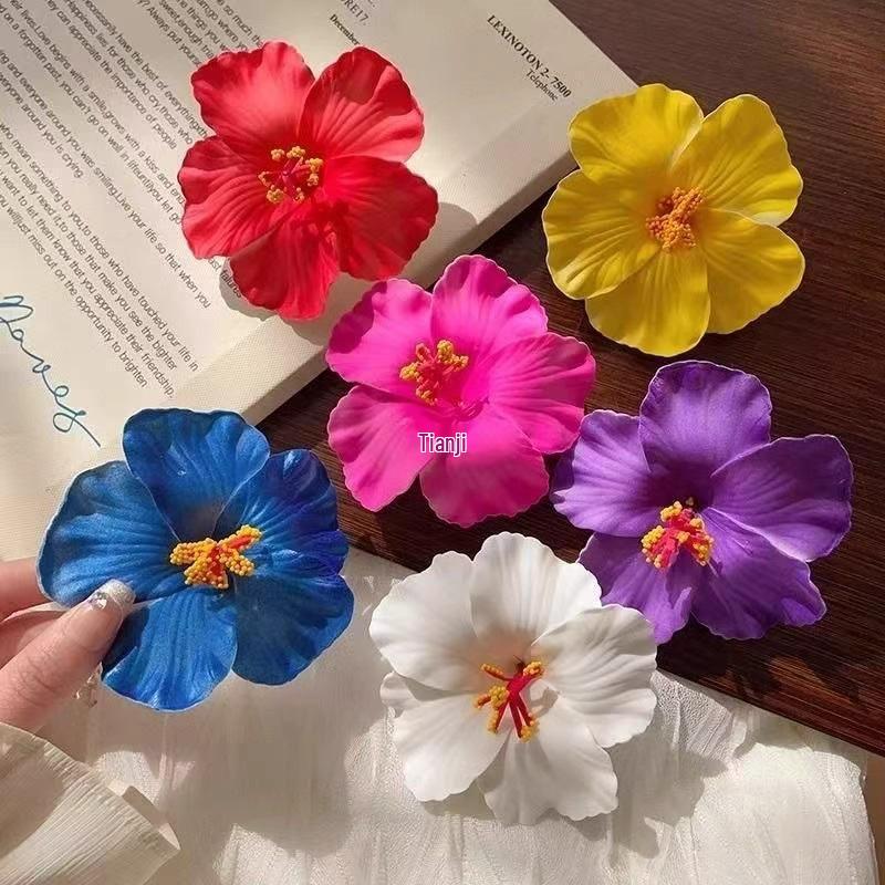 Spring Hibiscus Hair Clip: Beach Resort Style Flower Headwear for Women (New 2025)