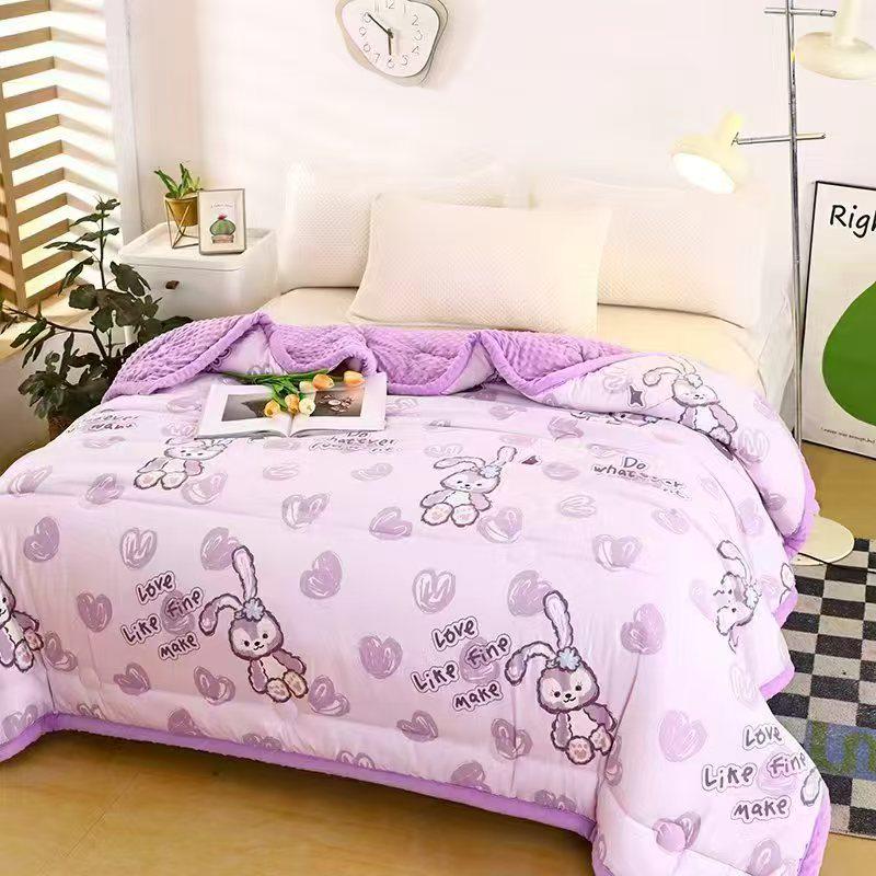 Popular Class A Bean Velvet 3D Massage Quilt – Four Seasons, Lightweight, and Warm for Home or Dormitory Use