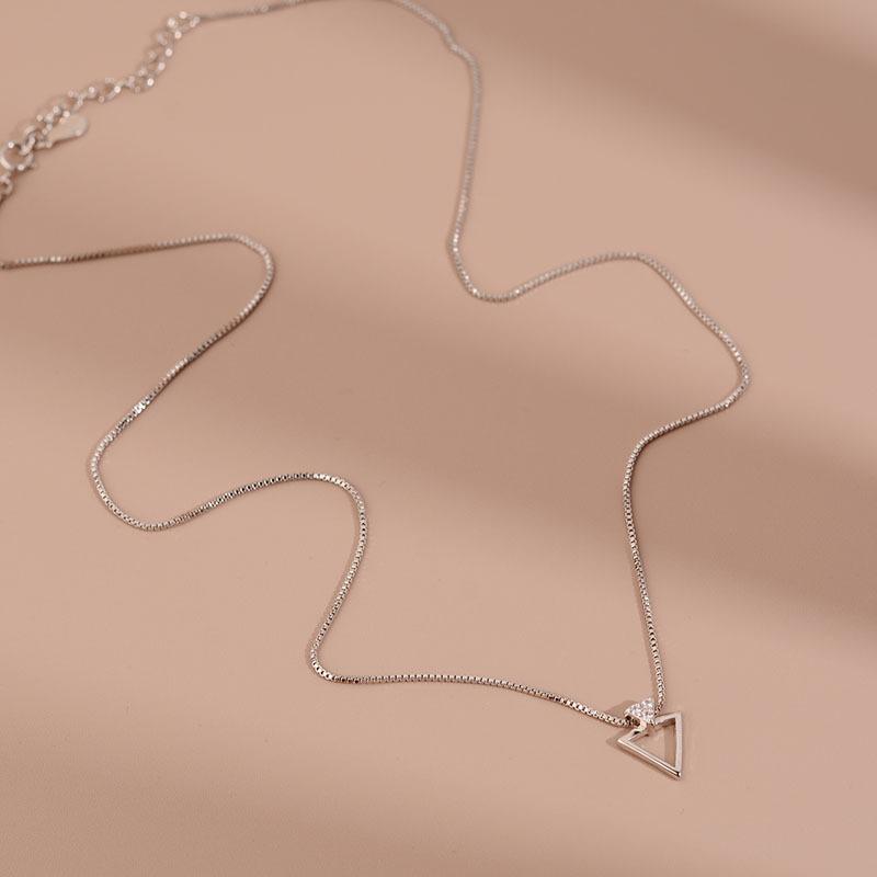 Diamond Triangle Necklace Lesbian Niche Temperament Clavicle Chain