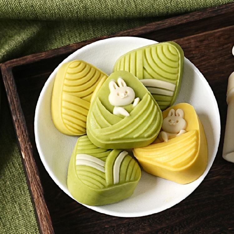 Green Grams Cake Moulds Bakings Molds Animal Shape Dessert Shaping Tool Stamping Molds Dessert Press Tool for Dessert