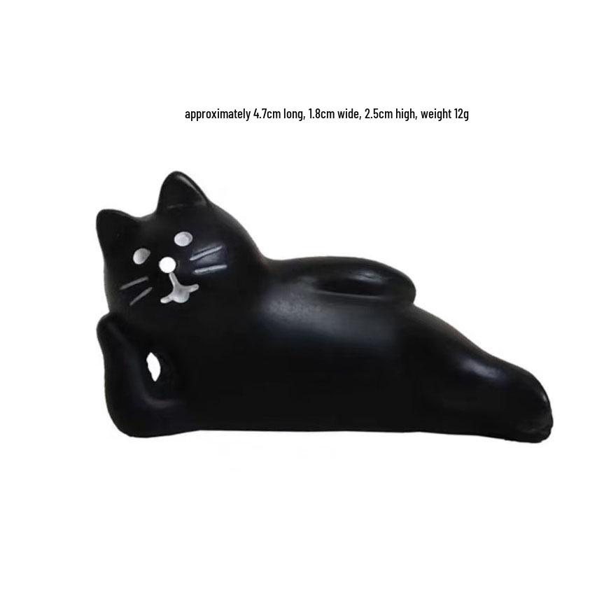 Japanese Cat Console Ornament: Trendy ZAKKA Resin Figure for Desktop or Car