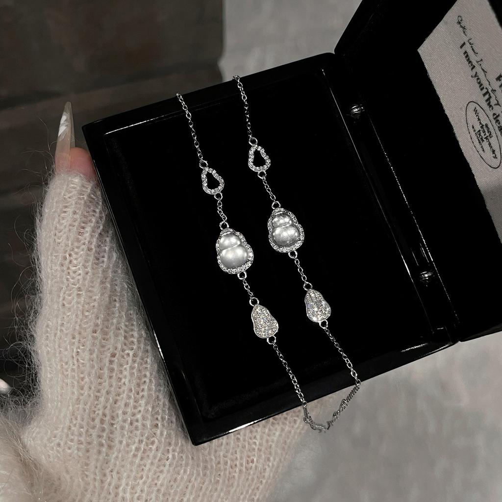 2025 New Zircon Resin Gourd Bracelet High-end Light Luxury Bracelet Fashion Versatile Jewelry Women