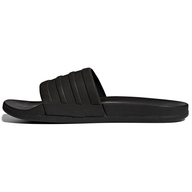 

Черные кроссовки унисекс adidas Adilette Cloudfoam Plus Mono Slide S82137