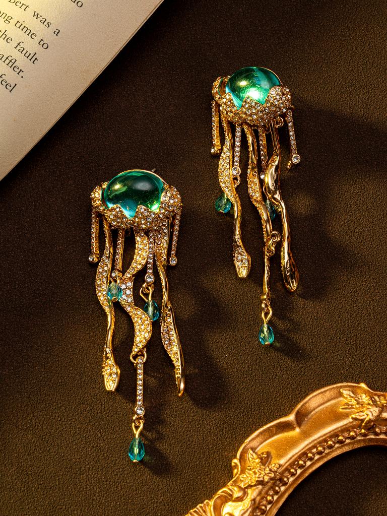 A Pair of Retro Gold and Blue Rhinestone Inlaid Jellyfish Shaped Fashionable Earrings