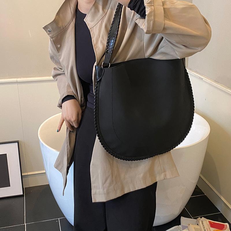 

Vintage Faux suede women totes Woven strap Shoulder Bag for lady handbag and purse big Matte leather Female Armpit bag bolsa чёрный