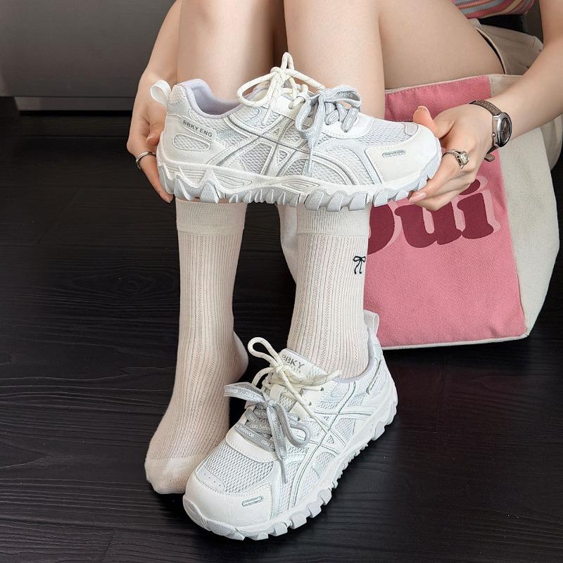 Mesh breathable leather German training shoes women's new versatile casual soft sole long standing not tired feet sports shoes thin