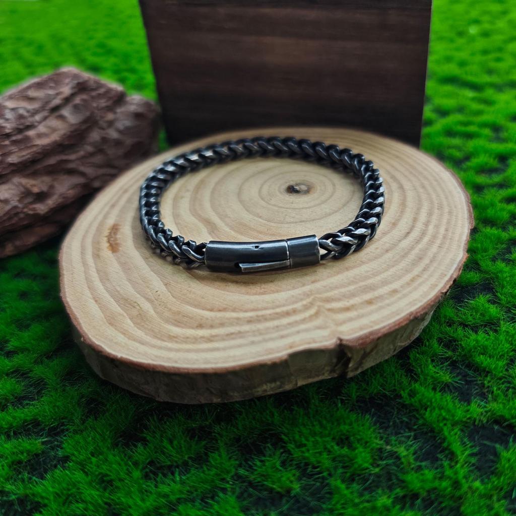 Retro Drachenknochen-Kettenarmband mit Federverschluss - Poliertes rundes Design für Hip-Hop und Party-Schmuck