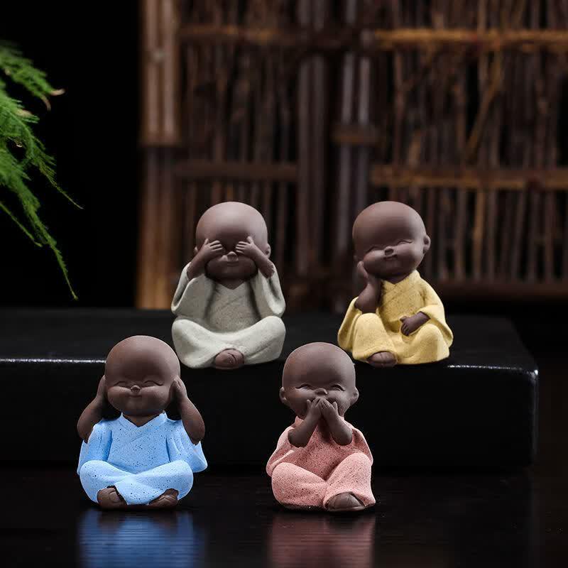 

JINGRUIXIANG Mini Monk Figurine Set