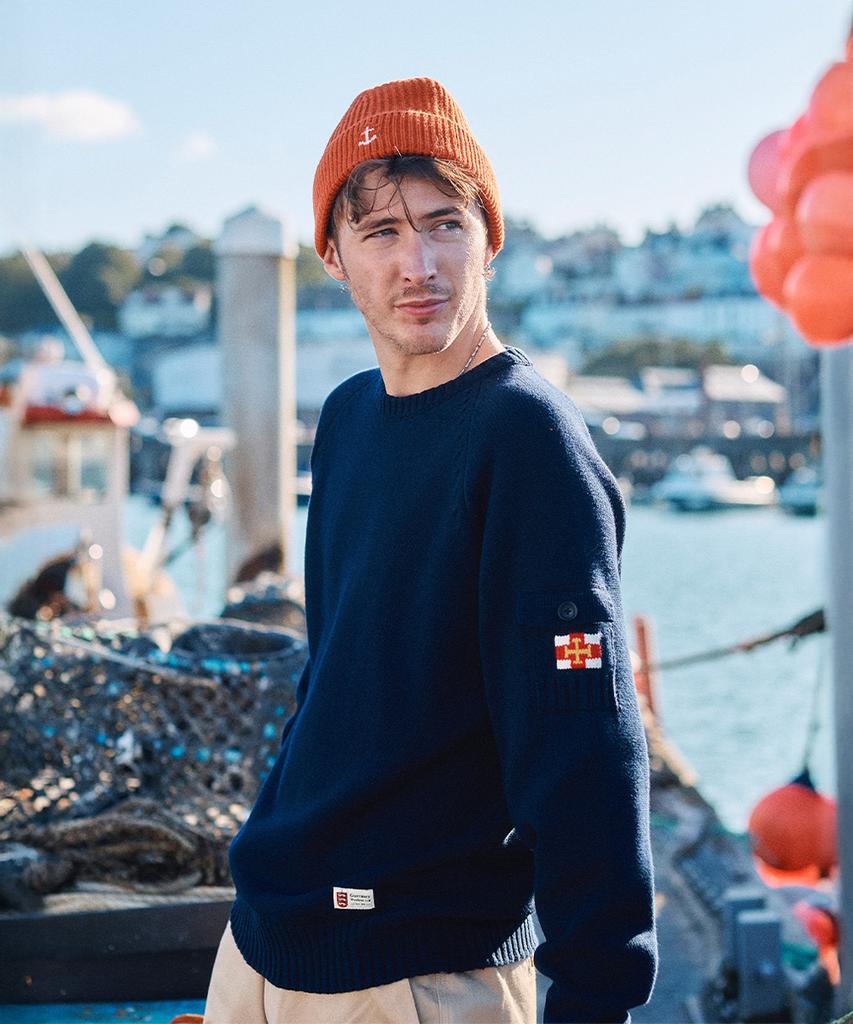 Geonjiulleunseu Cotton Raglan Pocket Sweater - Navy