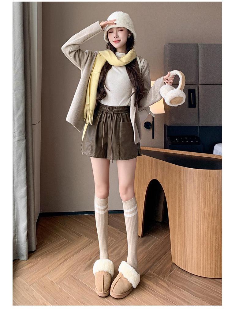 Damen Winter-Bootcut-Shorts aus PU-Leder mit hohem Bund: Elastischer Bund, lockerer Schnitt mit weitem Bein