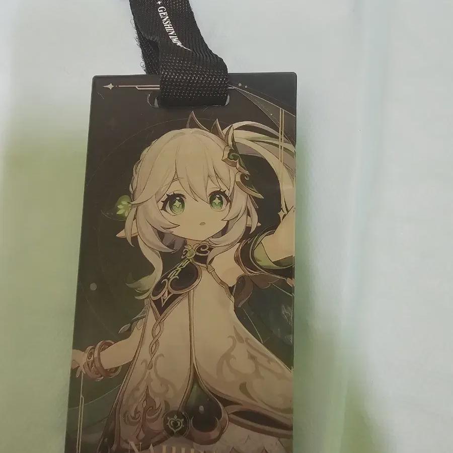 

Цельный брелок для ключей Nahida Carabiner