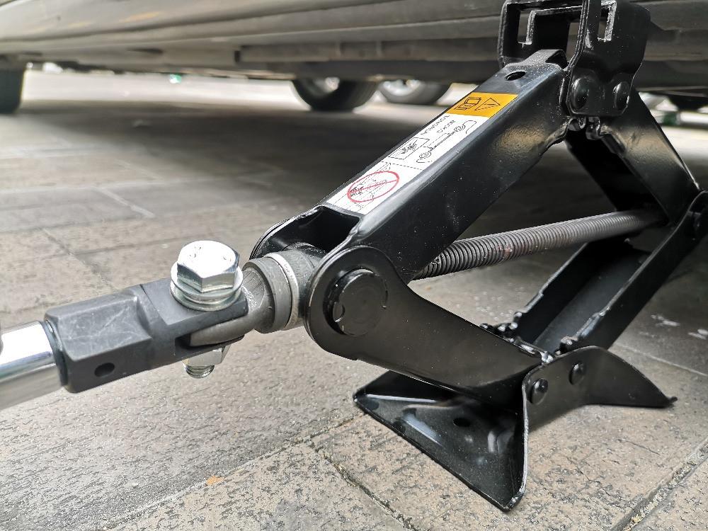 New 1x Scissor Jack Adapter Use With 1/2" Impact Drills Wrench Drive Sockets Black