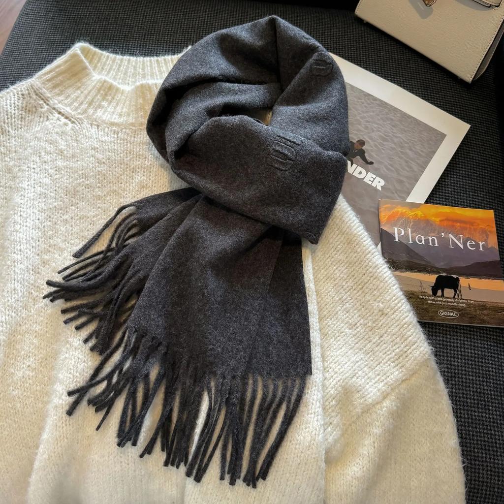 High Quality 100%Wool Scarf Women Autumn Winter Solid Color Simple Classic Cashmere Muffler Female New Type Versatile Warm Shawl