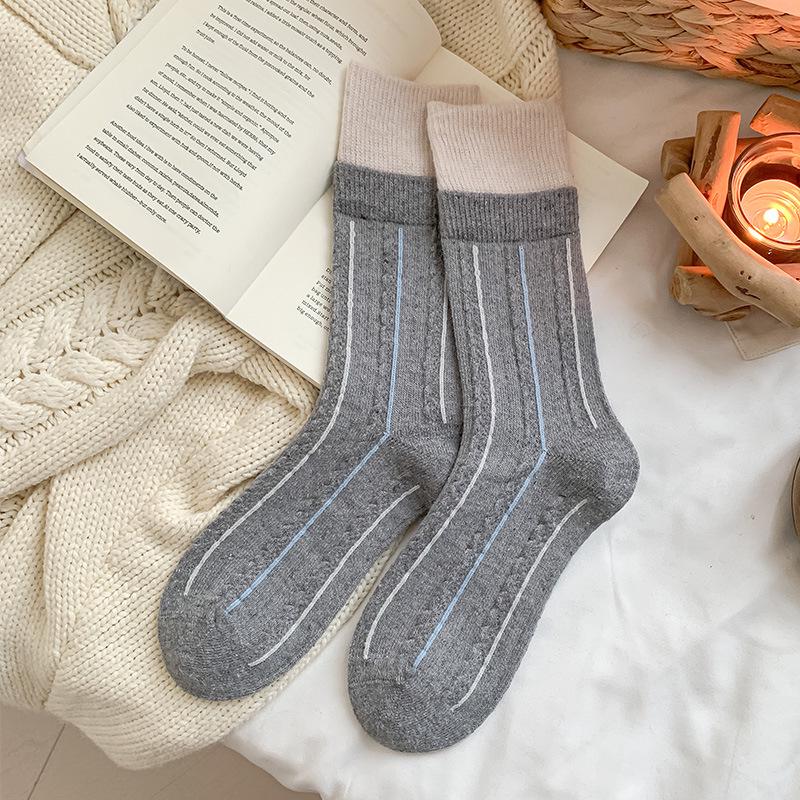 

Women s Colorful Striped Wool Mid-Calf Socks - Warm, Thick, Japanese Style, Versatile for Autumn and Winter One Size