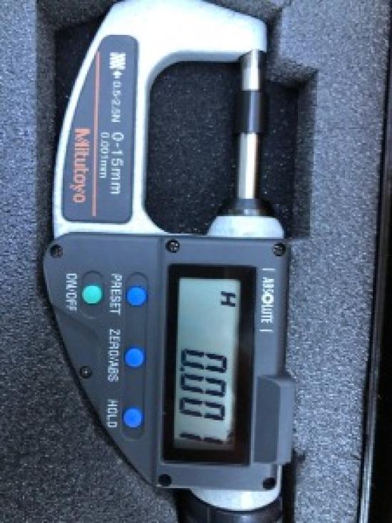 

Mitutoyo Variable Measuring Force Digimatic Micrometer CLM1-150QMX 227-201-20