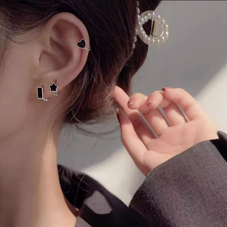 925 Silver Four-Leaf Clover Ear Cuffs: Trendy Women's Hoop Earrings with Exquisite Design