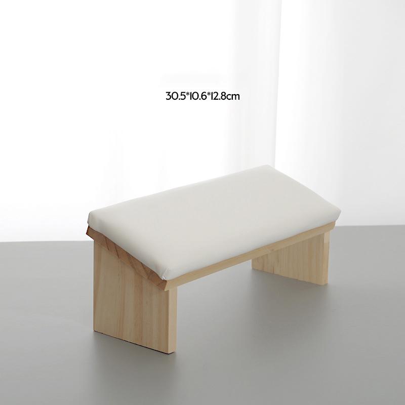 Wooden Sloping Surface Nail Art Hand Pillow Cushion Pillow Armrests Nail Art Stand For Nail Salon Technician