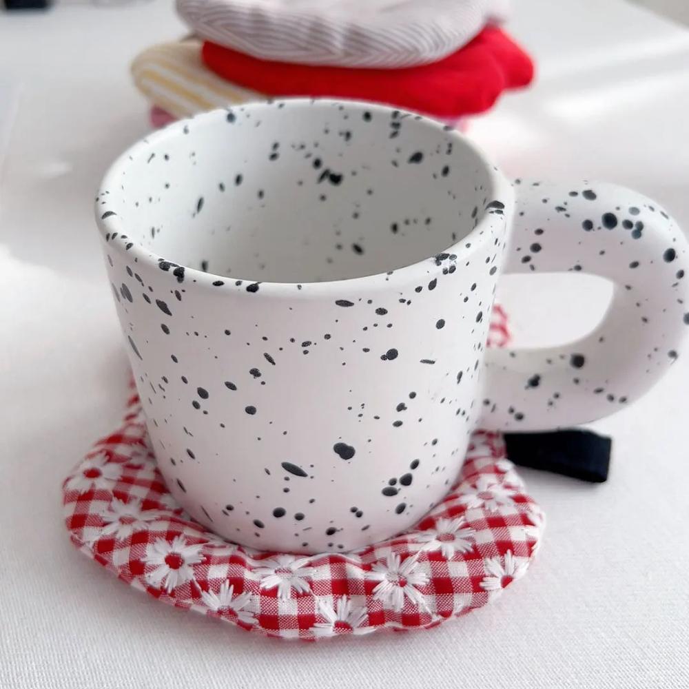 Korean-style Apple Shaped Coasters Table Decoration and Accessories Cute Heat Resistant Mats Tea Pots Insulation Pad Table Decor